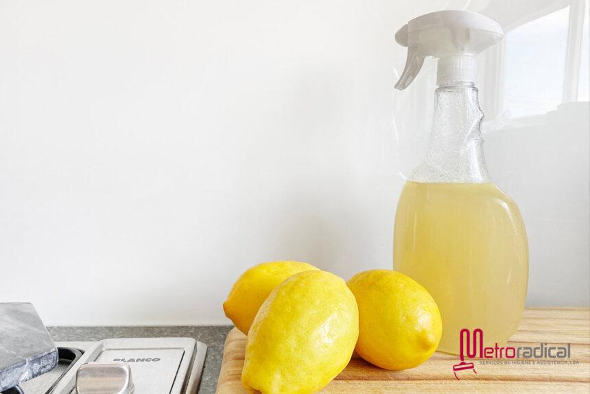 Cleaning vinegar, lemon and baking soda